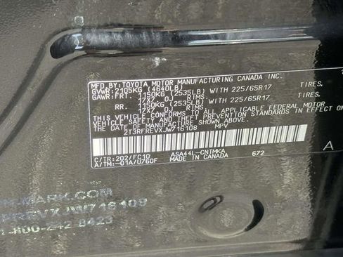 Used 2018 Toyota RAV4 XLE w/ Plus Extra Value Package image 31