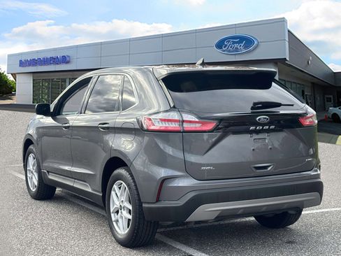 Certified 2022 Ford Edge SEL w/ Convenience Package image 3