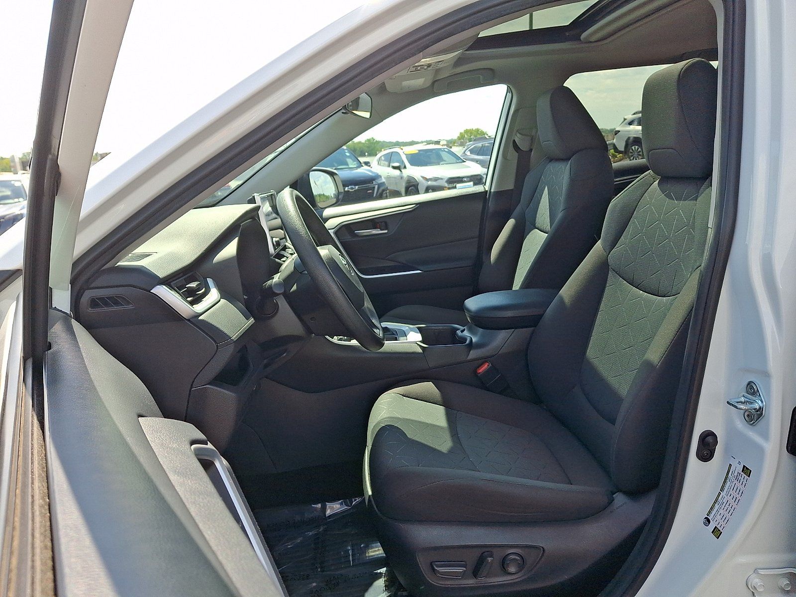 Used 2024 Toyota RAV4 XLE w/ Convenience Package AWD/4WD image 13