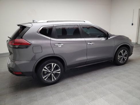 Used 2020 Nissan Rogue SV w/ Premium Package FWD image 10