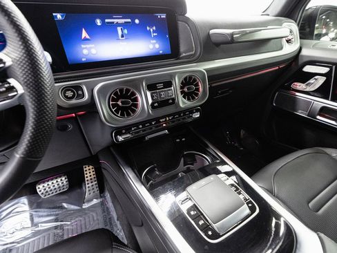 Used 2025 Mercedes-Benz G 550 image 15