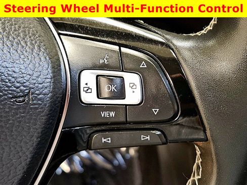 Used 2021 Volkswagen Tiguan SEL AWD/4WD image 33