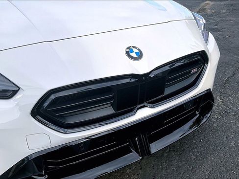 Used 2025 BMW M235i xDrive w/ Premium Package image 25