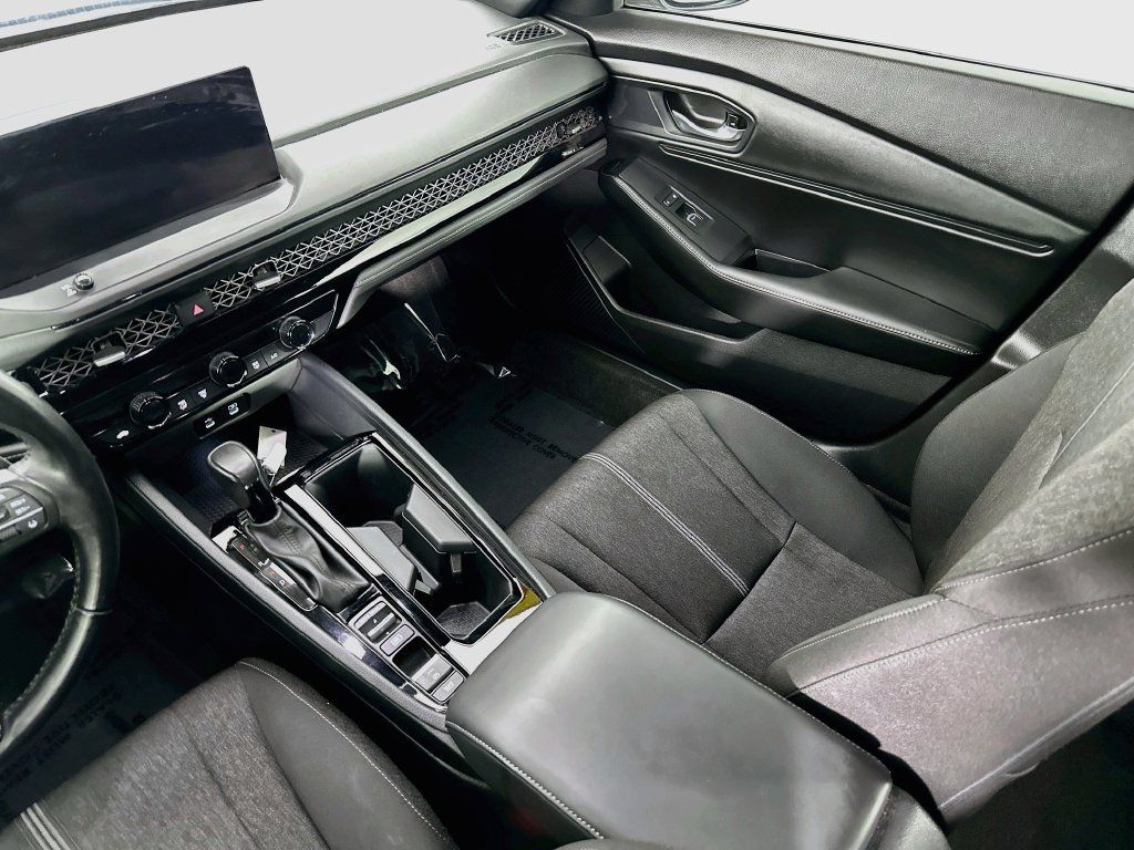 Used 2024 Honda Accord Sport image 30