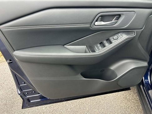 New 2026 Nissan Rogue Dark Armor AWD/4WD image 18