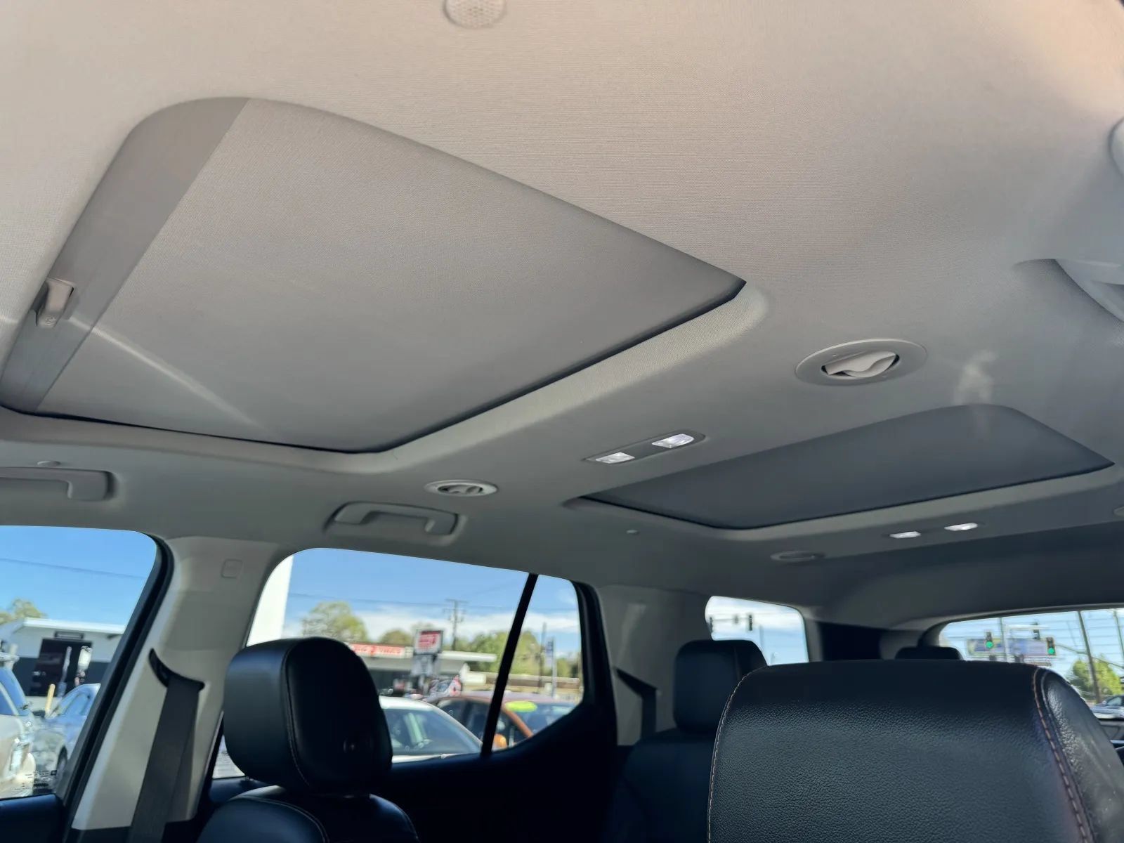 Used 2019 Chevrolet Traverse RS w/ LPO, 'HIT The Road' Package AWD/4WD image 21