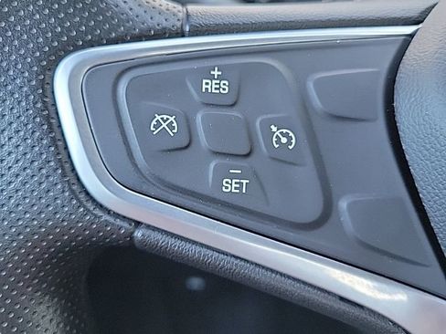 Used 2022 Chevrolet Malibu LS image 25