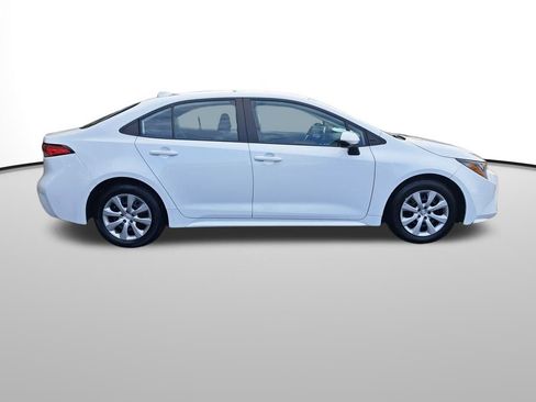 Used 2023 Toyota Corolla LE image 7