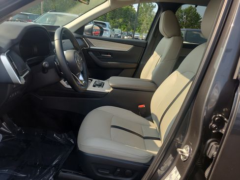 Used 2024 MAZDA CX-90 Plug-In Hybrid w/ Premium Pkg AWD/4WD image 16