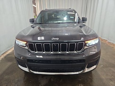 Used 2024 Jeep Grand Cherokee L Limited w/ Luxury Tech Group II AWD/4WD image 2
