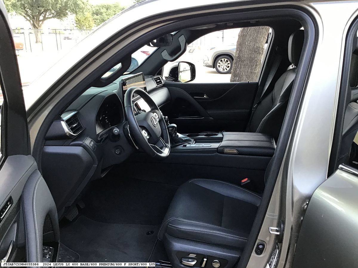 Used 2024 Lexus LX 600 4WD w/ Interior Upgrade Package image 7