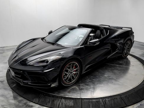 Used 2023 Chevrolet Corvette Stingray Premium Cpe w/ Z51 Performance Package image 4