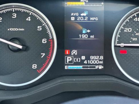 Used 2023 Subaru Forester Premium image 29