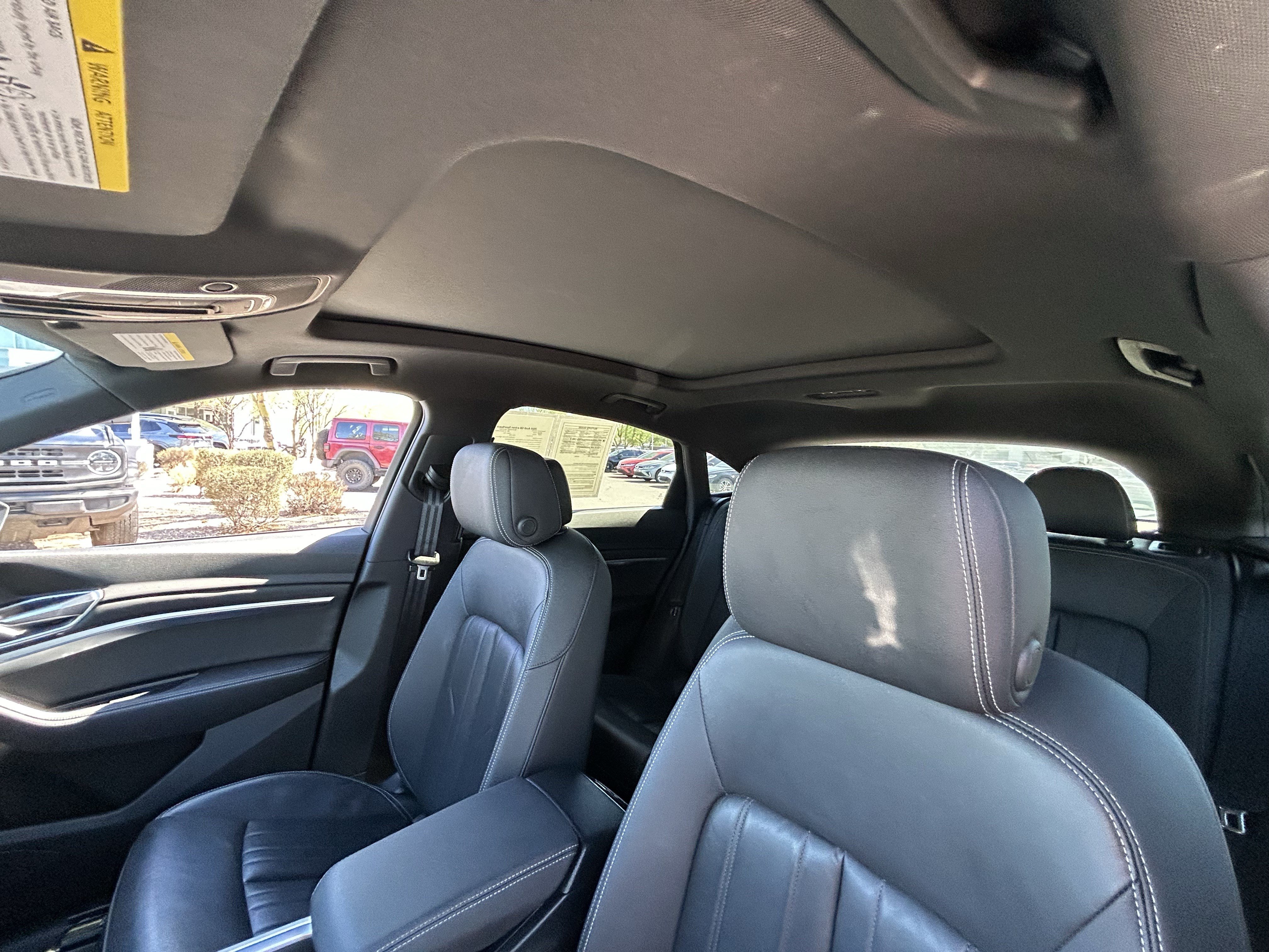 Used 2024 Audi Q8 e-tron Premium AWD/4WD image 19