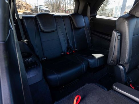 Used 2025 Mercedes-Benz GLS 450 4MATIC image 32