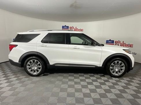 New 2026 Ford Explorer Platinum image 2