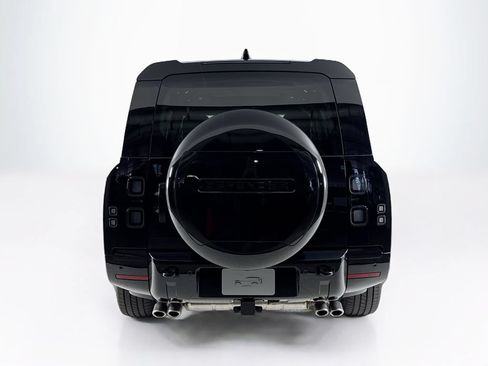 New 2026 Land Rover Defender 130 V8 AWD/4WD image 4