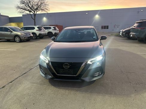 Certified 2023 Nissan Sentra SR w/ SR Premium Package image 3