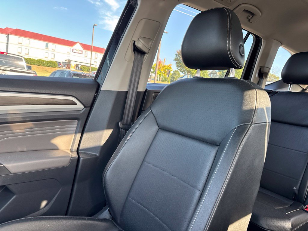 Certified 2022 Volkswagen Atlas SE FWD image 22