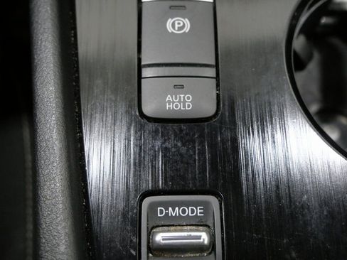 Used 2023 Nissan Rogue SV image 21