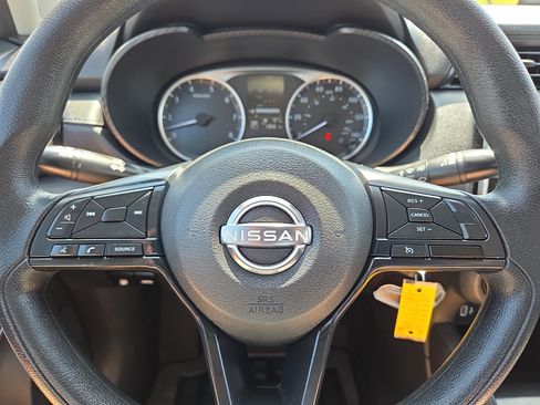 Used 2025 Nissan Versa S w/ Trunk Package FWD image 24