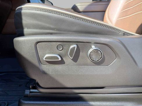 Used 2025 GMC Yukon XL Denali Ultimate image 20