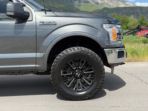 Used 2019 Ford F150 Lariat w/ FX4 Off-Road Package AWD/4WD image 3