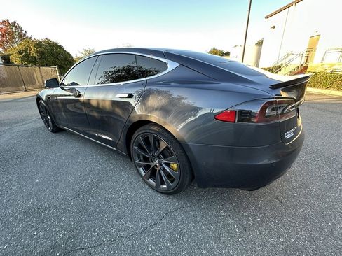 Used 2018 Tesla Model S 100D image 3