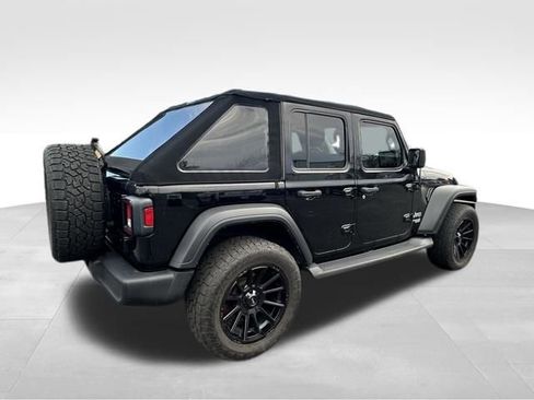 Used 2019 Jeep Wrangler Unlimited Sport S image 6