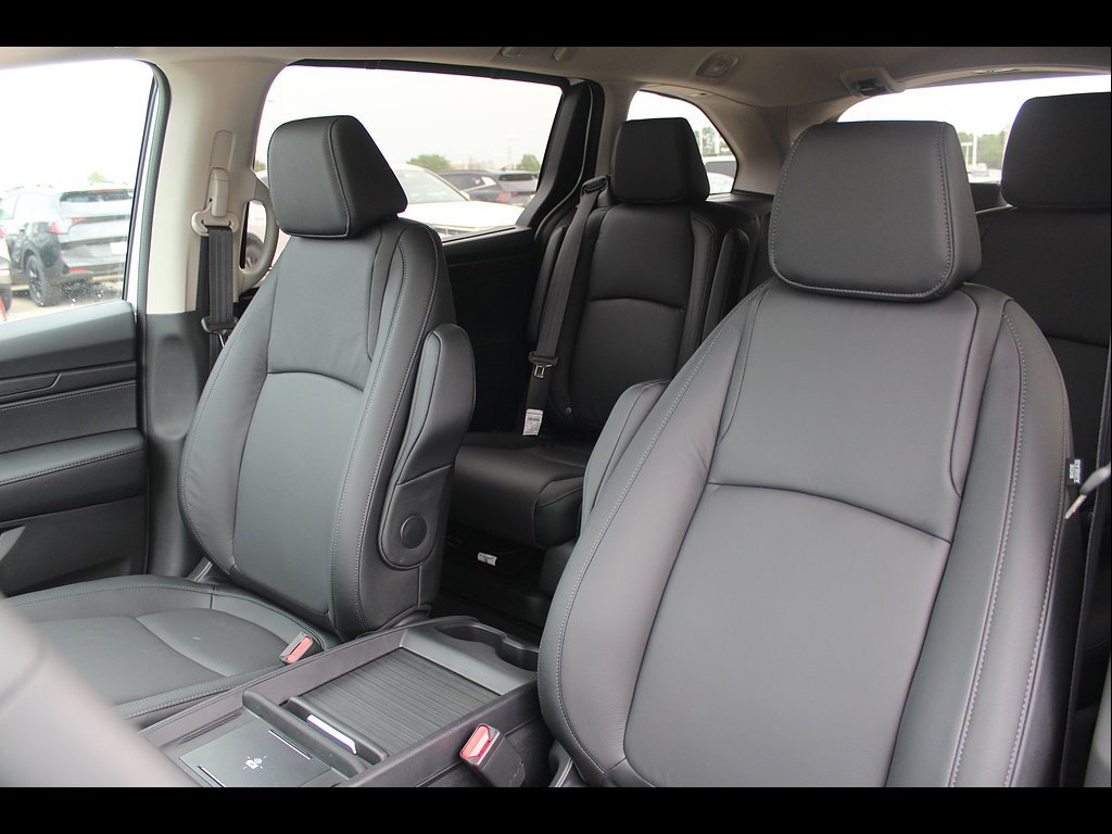 New 2026 Honda Odyssey EX-L image 6