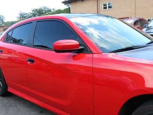 Used 2016 Dodge Charger R/T Scat Pack w/ Beats Audio Group RWD image 7