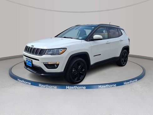 Used 2021 Jeep Compass Latitude AWD/4WD image 3