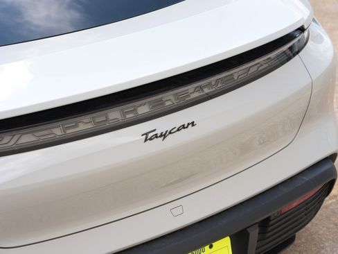 Used 2022 Porsche Taycan RWD image 54