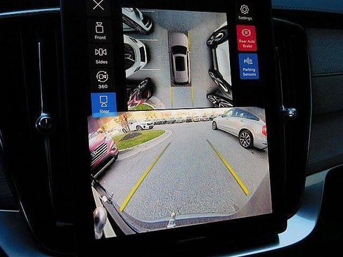 New 2026 Volvo XC90 T8 Ultra w/ Protection Package Premier AWD/4WD image 22