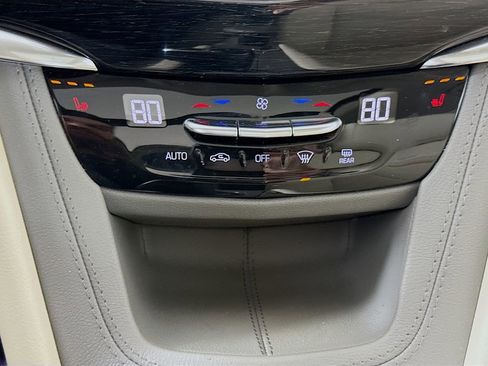 Used 2021 Cadillac XT6 Premium Luxury image 15