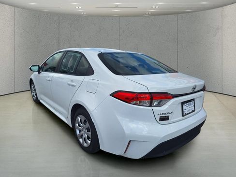 Used 2024 Toyota Corolla LE FWD image 3