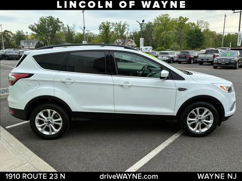 Used 2018 Ford Escape SE AWD/4WD image 8