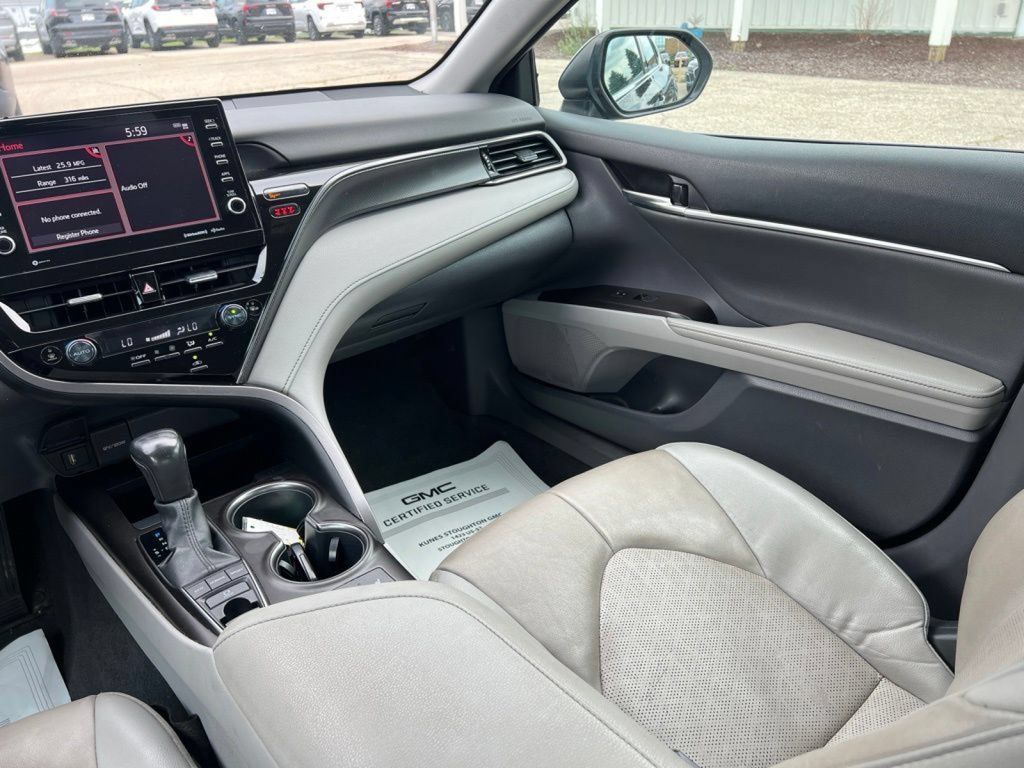 Used 2024 Toyota Camry XSE FWD image 35