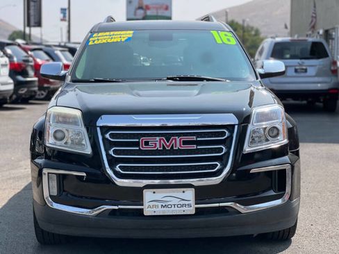 Used 2016 GMC Terrain SLT image 2
