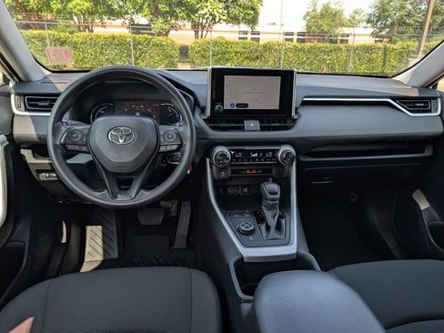 Used 2024 Toyota RAV4 LE AWD/4WD image 13