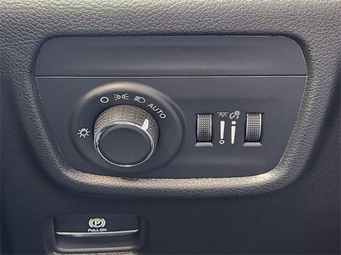 New 2025 Jeep Grand Cherokee Laredo w/ MOPAR Finishing Package image 17