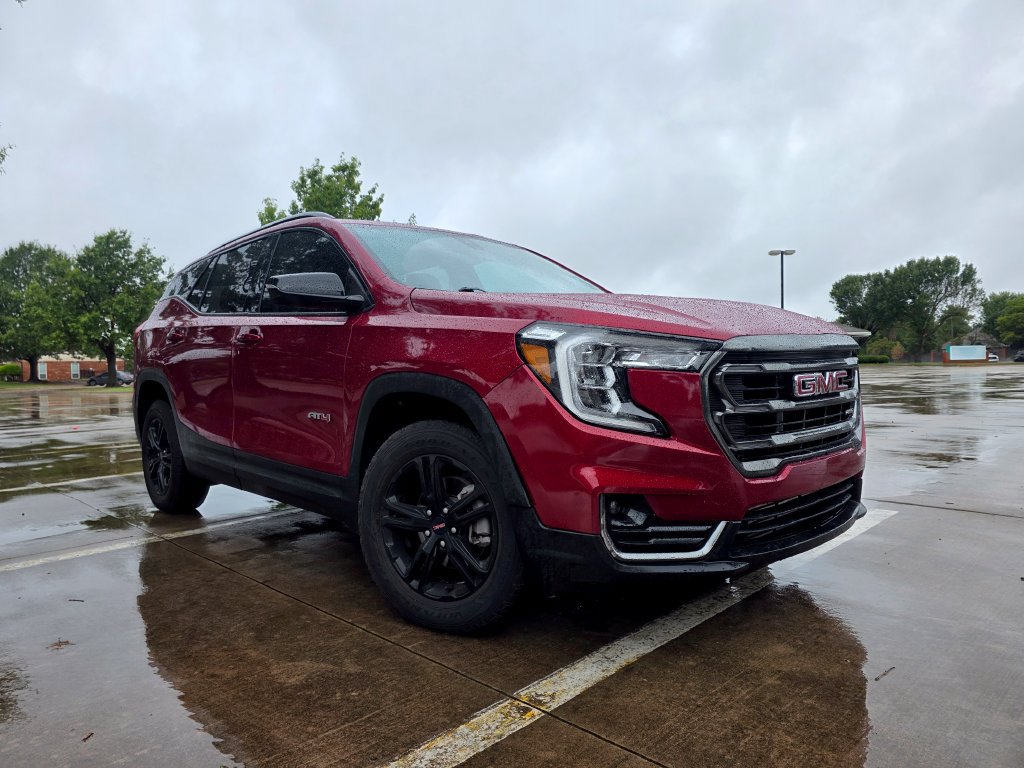 Used 2024 GMC Terrain AT4 w/ Infotainment Package II AWD/4WD image 5
