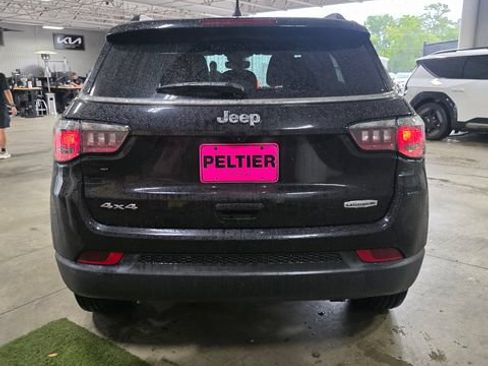 Used 2023 Jeep Compass Latitude AWD/4WD image 15
