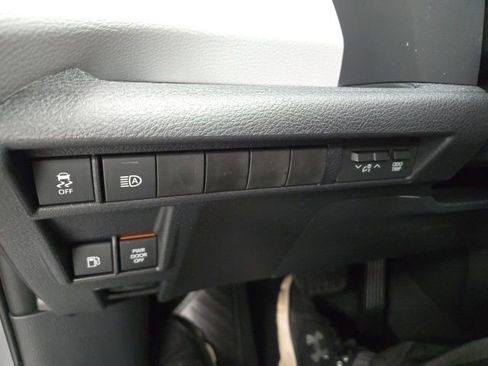 New 2026 Toyota Sienna XLE image 33