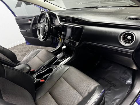 Used 2018 Toyota Corolla SE w/ Body Protection Package FWD image 56