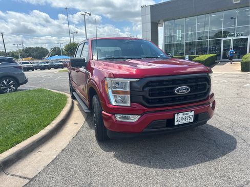 Used 2022 Ford F150 XLT w/ Equipment Group 301A Mid RWD image 3