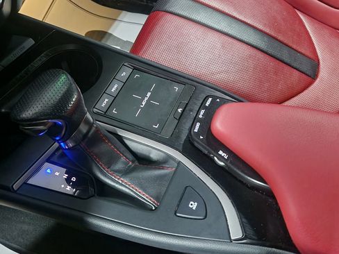 Used 2019 Lexus UX 200 F Sport image 36