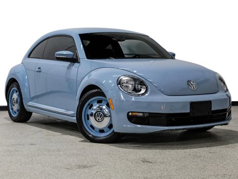 Used 2014 Volkswagen Beetle 2.5 FWD image 4