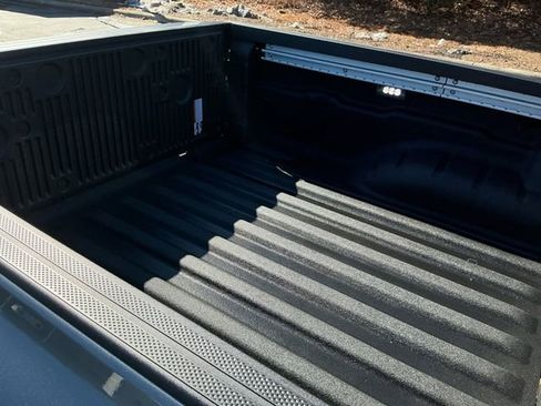 New 2026 Nissan Frontier SV w/ SV Convenience Package image 18