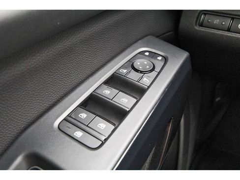 New 2026 Nissan Pathfinder SV w/ SV Premium Package FWD image 15